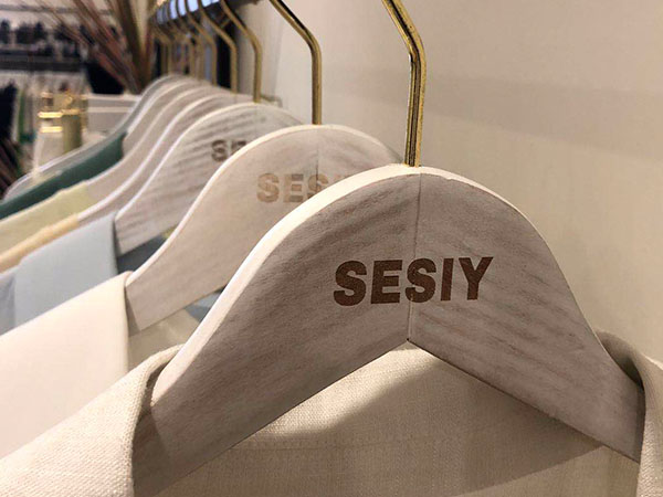 How Much Does It Cost to Manufacture Clothing in China? (2026 Pricing Guide)